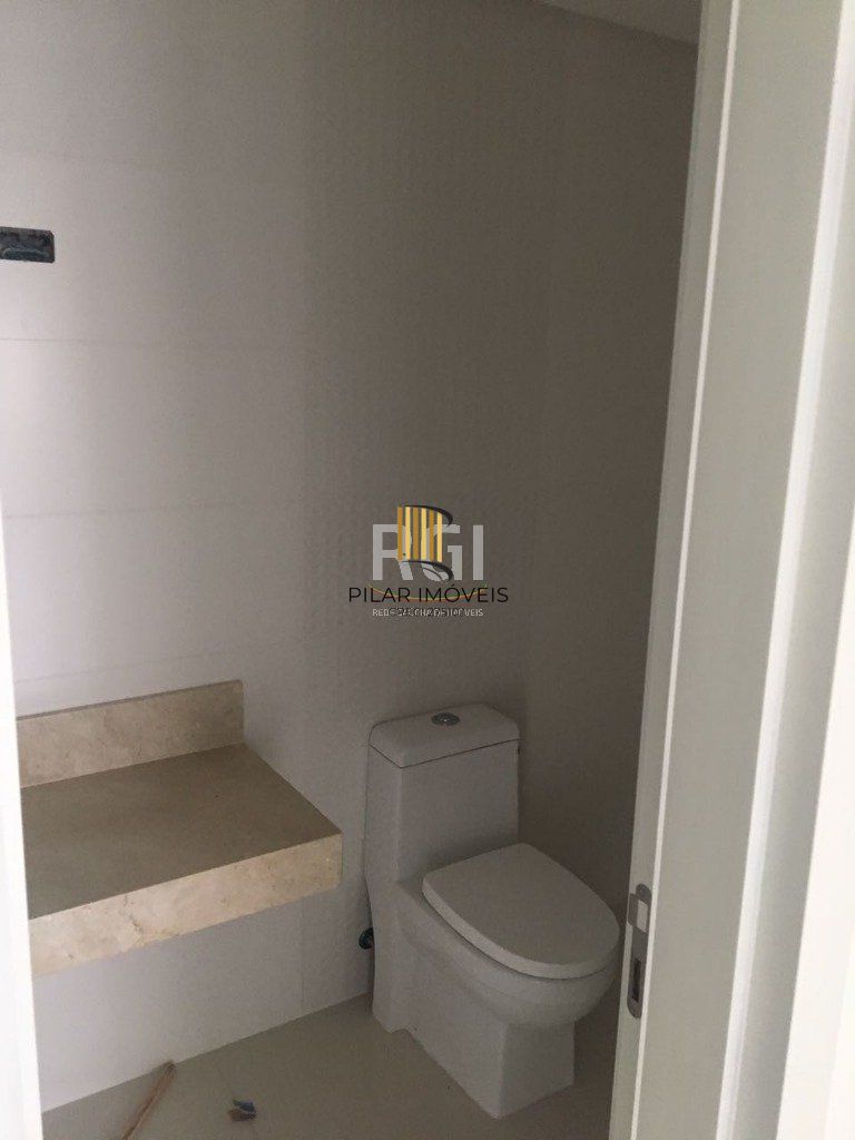 Apartamento para Venda - 123.48m², 3 dormitórios, sendo 2 suites, 2 vagas - Centro