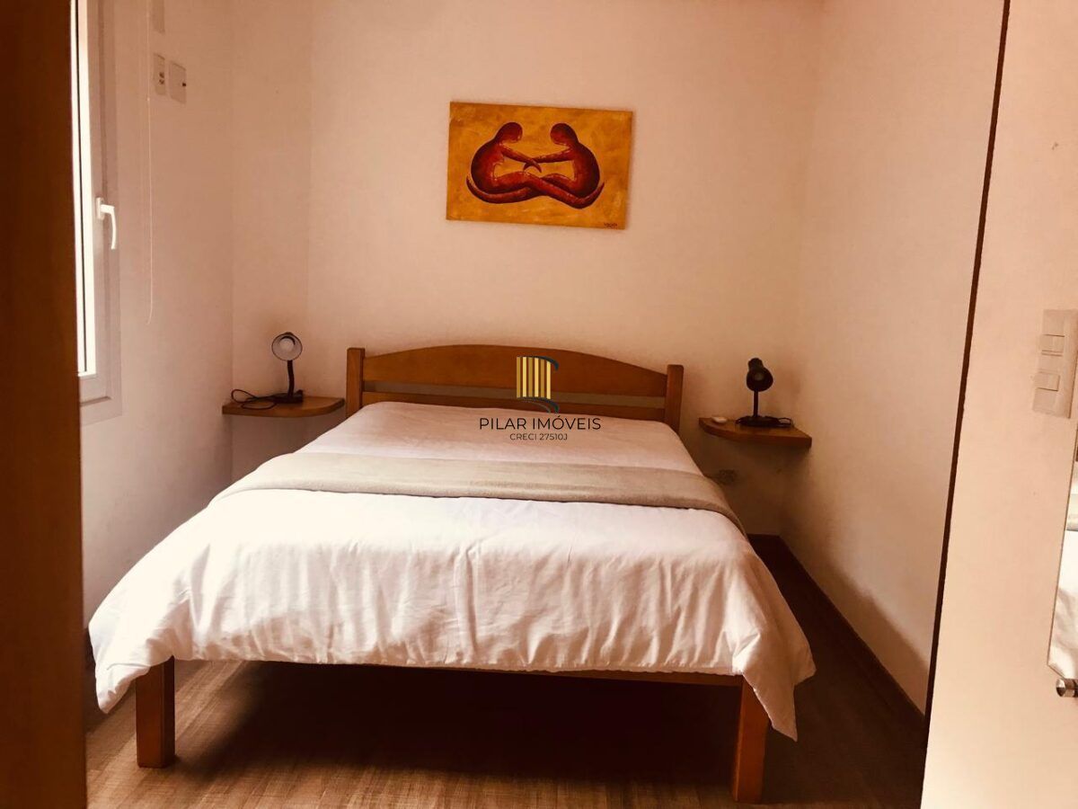 Casa em Canela no bairro Vila Maggi de 3 dormitórios