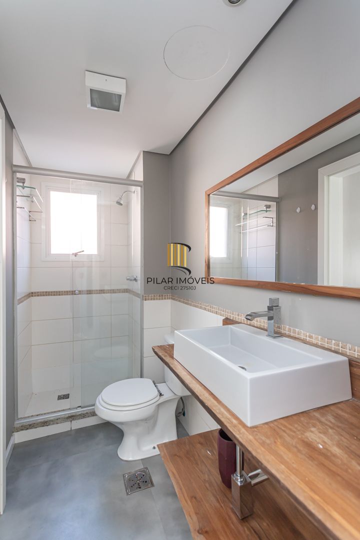 Apartamento Garden no bairro Pertrópolis de 3 dormitórios e 2 vagas DESOCUPADO