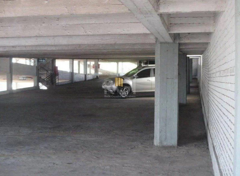 Box de garagem no Edifício Gigante no Centro