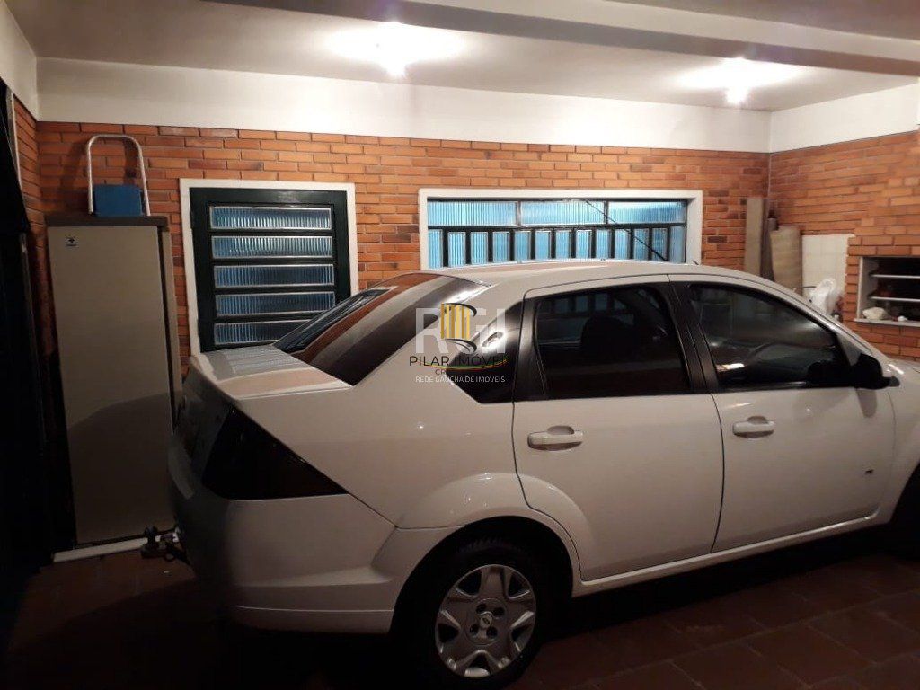 Casa para Venda - 197m², 3 dormitórios, 4 vagas - Sarandi