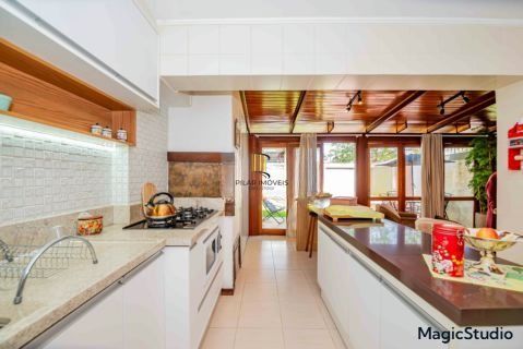 Casa em Condomínio 3 dorms, 2 vagas de garagem, 129m² privativos, à venda Avenida Eduardo Prado, Cavalhada - Porto Alegre