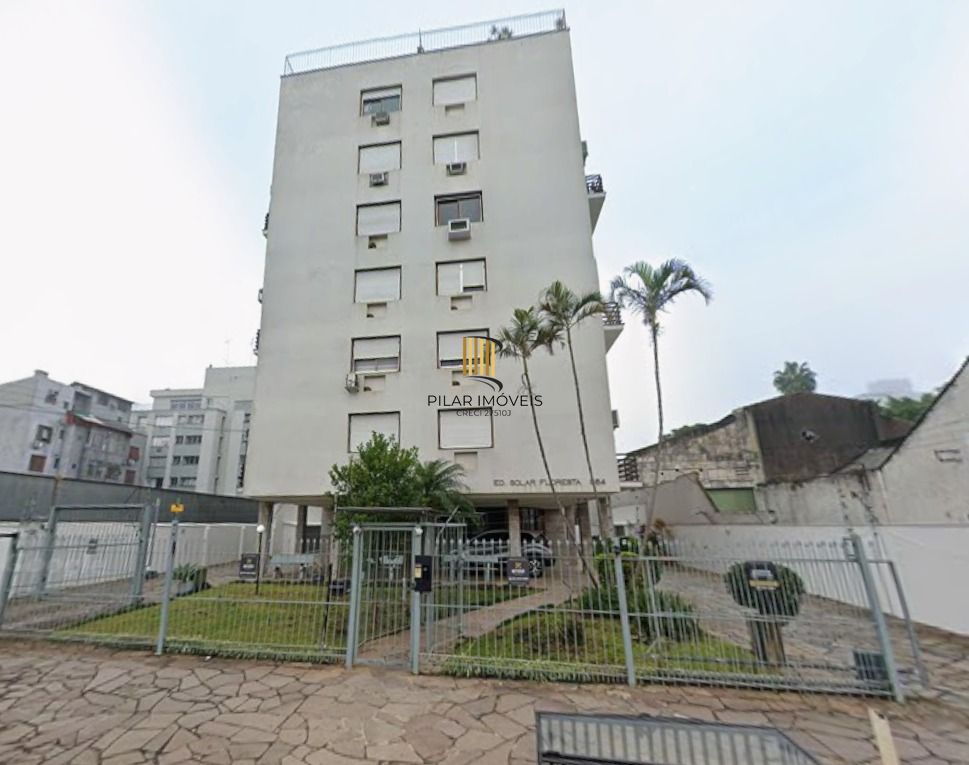 Apartamento no bairro Floresta de 3 dormitórios e vaga
