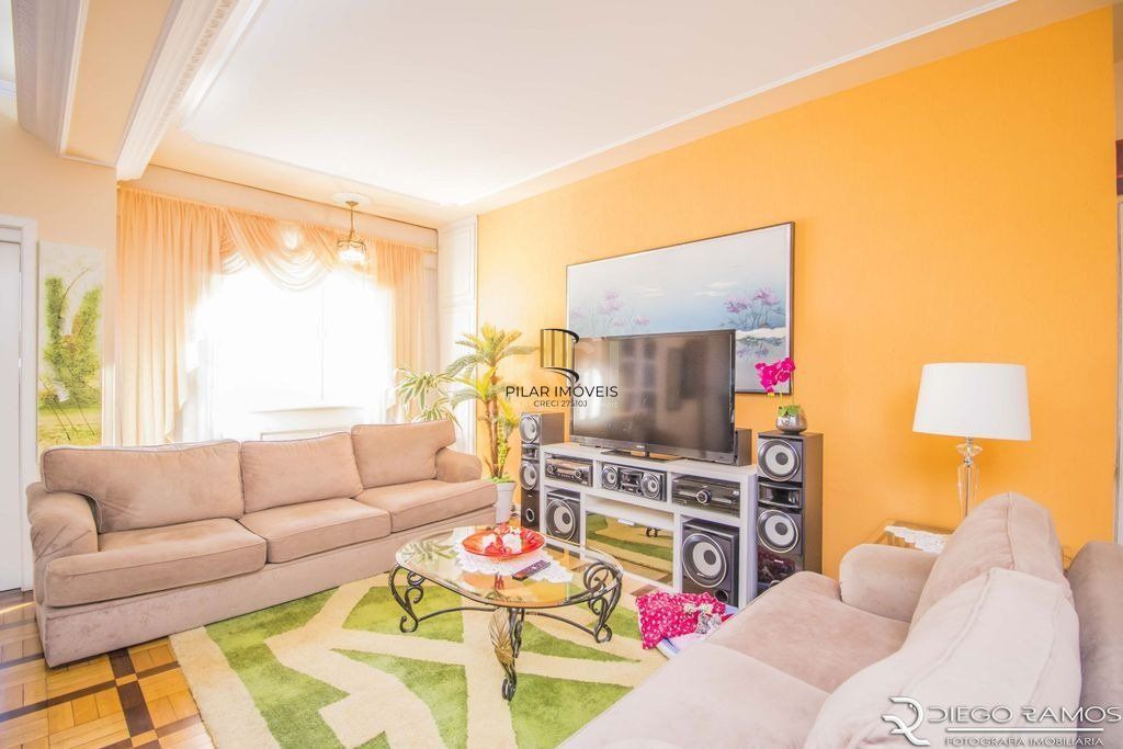 Apartamento para Venda - 207.97m², 4 dormitórios, sendo 1 suites, 1 vaga - Moinhos de Vento