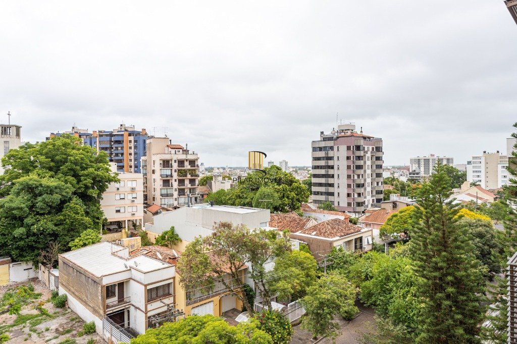 Apartamento de 03 dormitórios (01suíte), com vaga, no bairro São João, em Porto Alegre RS