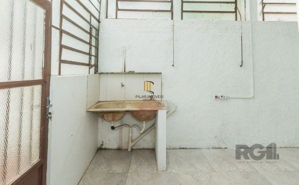 Casa 5 dormitórios no bairro Jardim Sabará