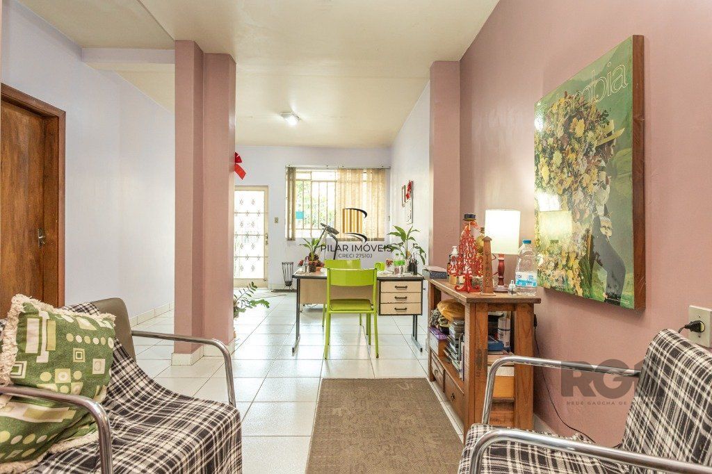 CASA COMERCIAL E RESIDENCIAL NO MIOLO DO BAIRRO SANTANA
