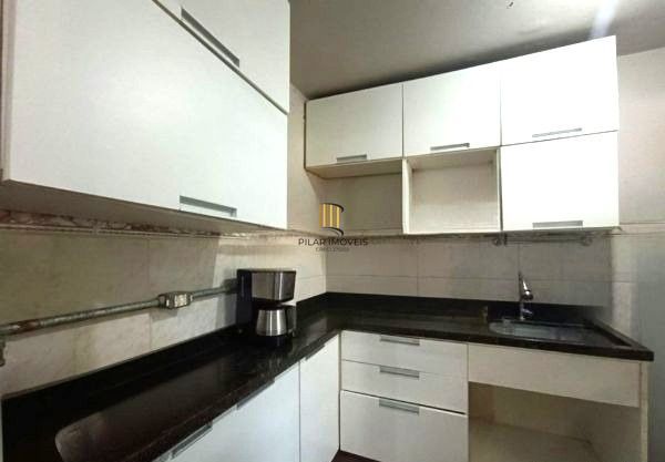 Casa no bairro Jardim do Salso com 2 dormitórios e 4 vagas