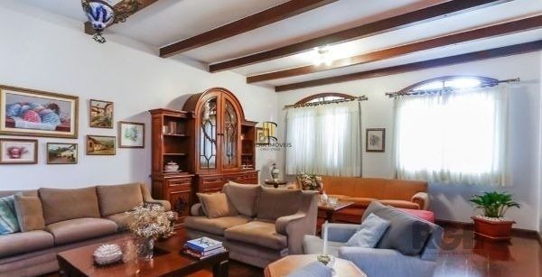 Casa sobrado no Jardim do Salso de 4 dormitórios e 3 vagas