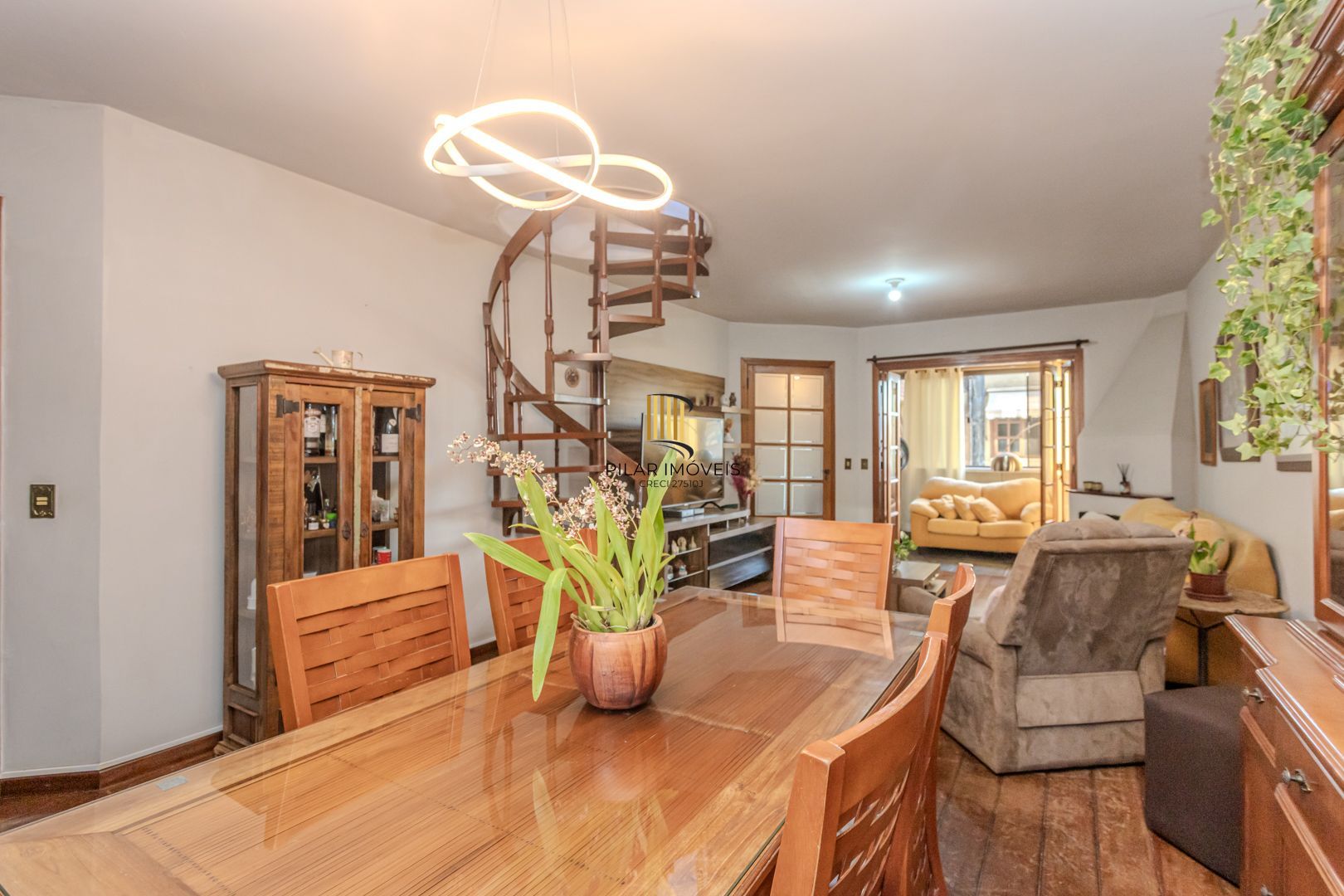 Cobertura duplex no bairro Petrópolis de 3 dormitórios vaga e terraço