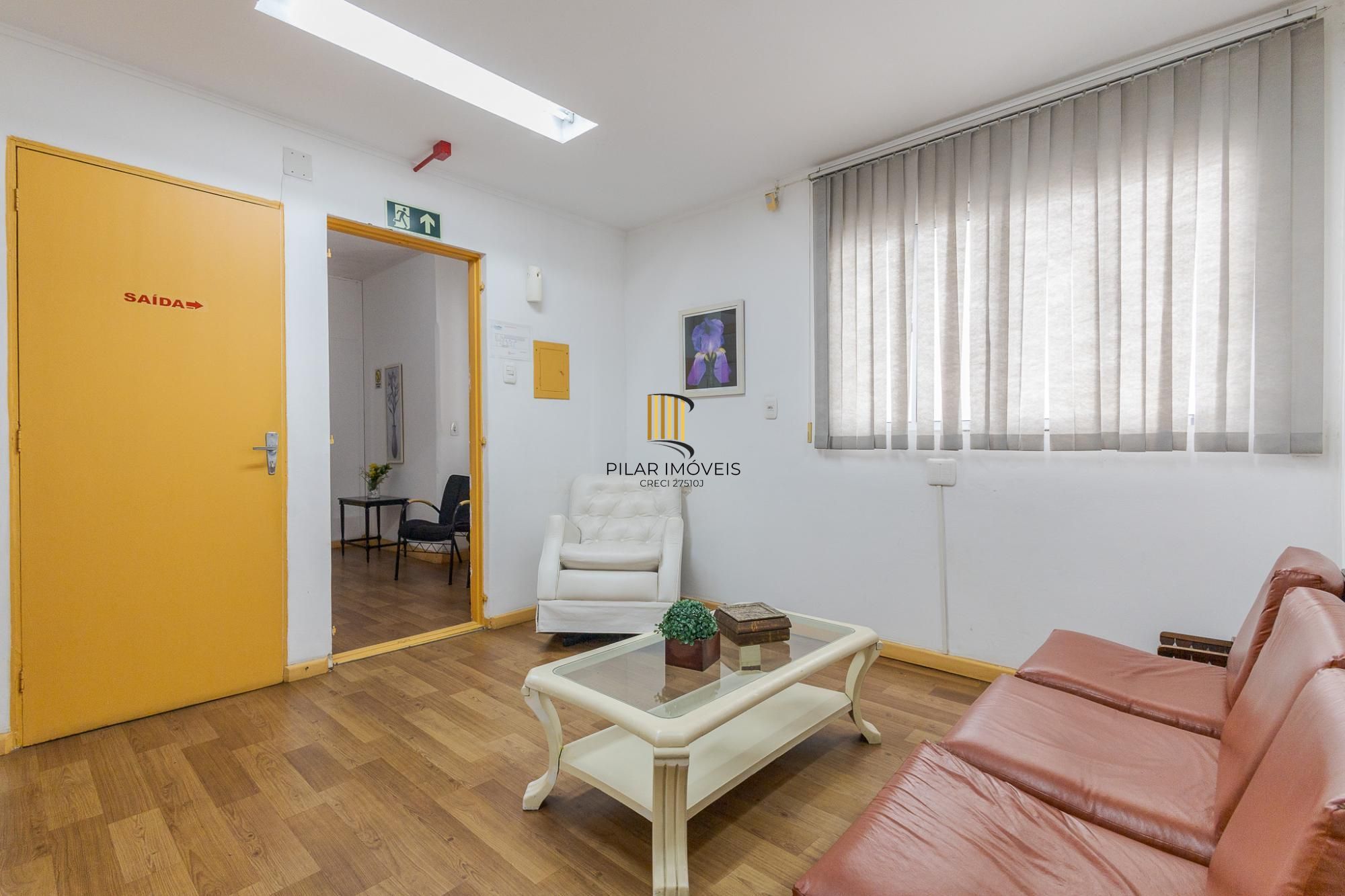 Prédio Comercial no bairro Rio Branco com 912m²