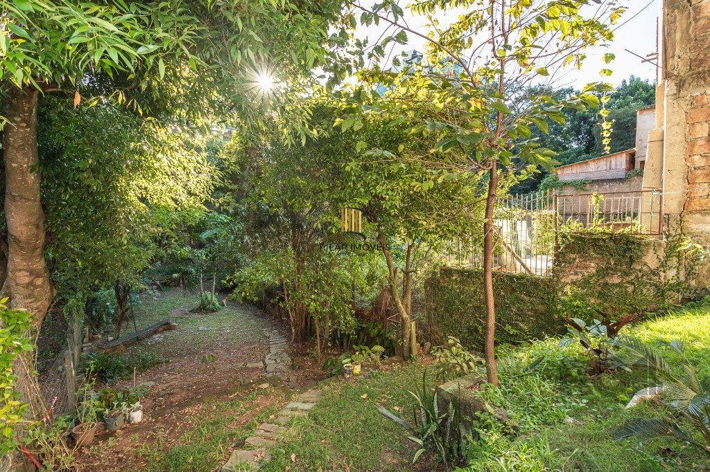 Casa sobrado no Jardim do Salso de 3 dormitórios