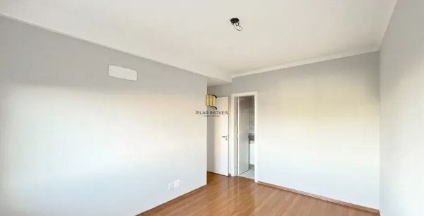 Apartamento no bairro Vila Ipiranga de 2 dormitórios e 2 vagas
