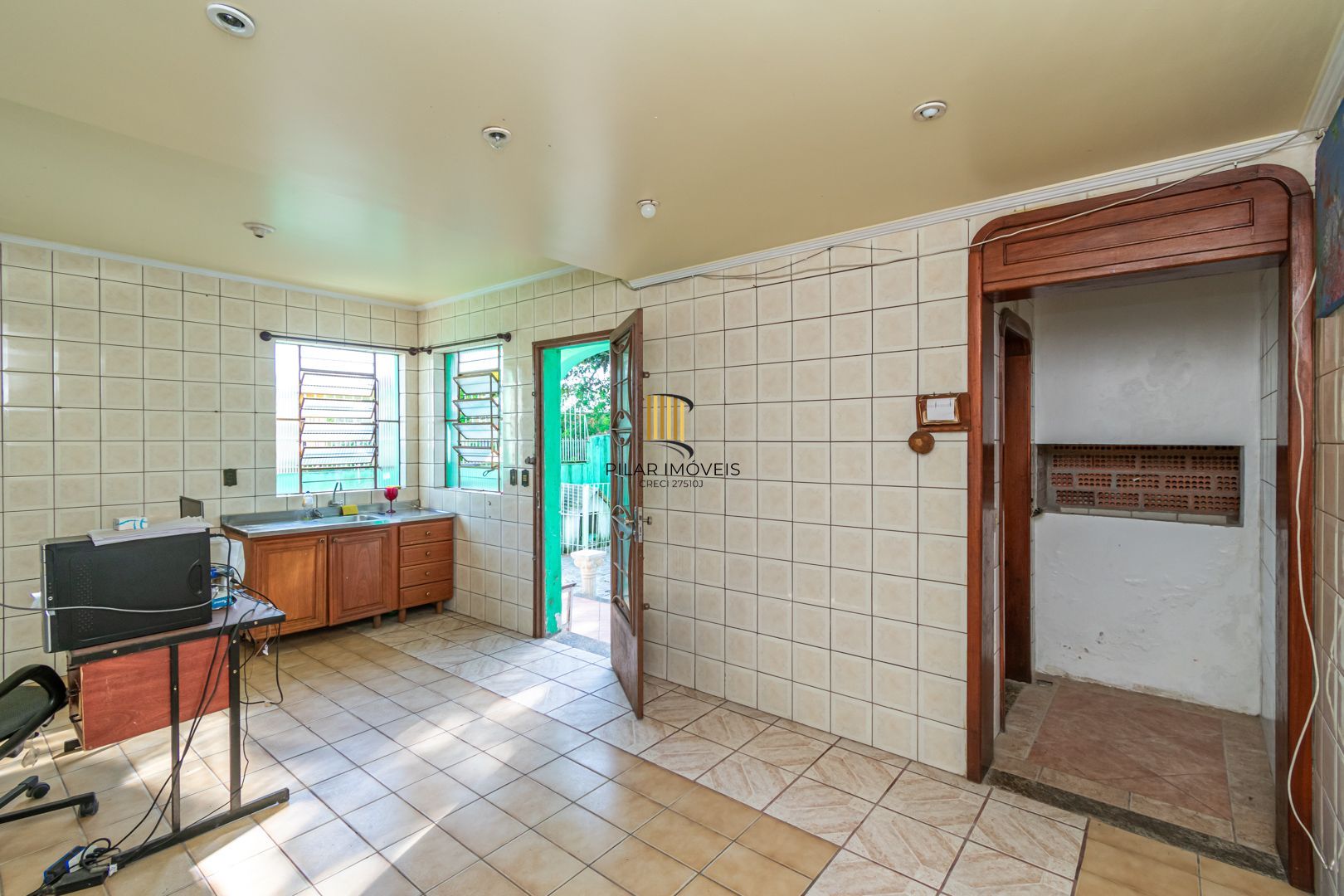 Casa 5 dormitórios no bairro Jardim Sabará