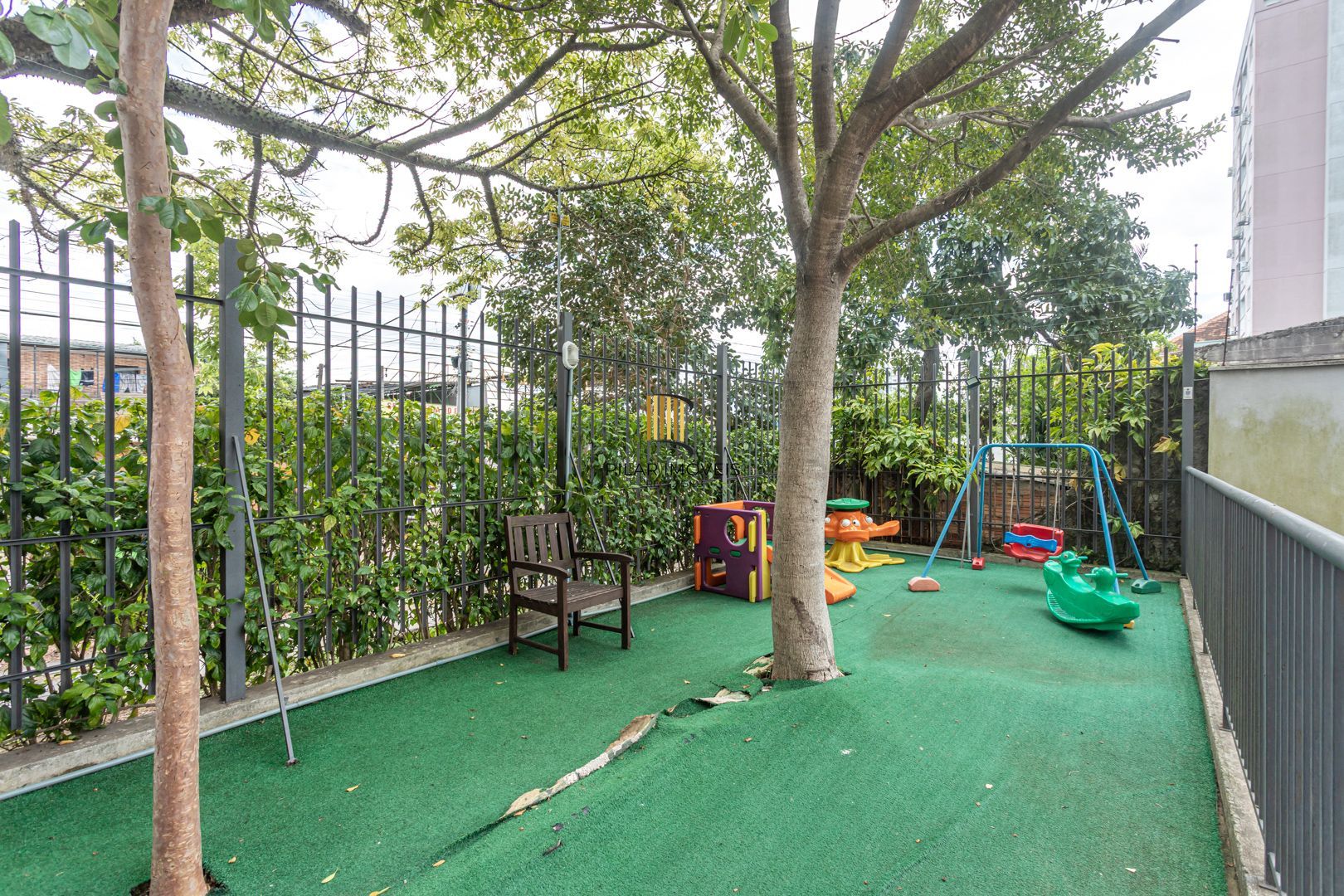 Apartamento para Venda - 50.98m², 2 dormitórios, 1 vaga - Partenon