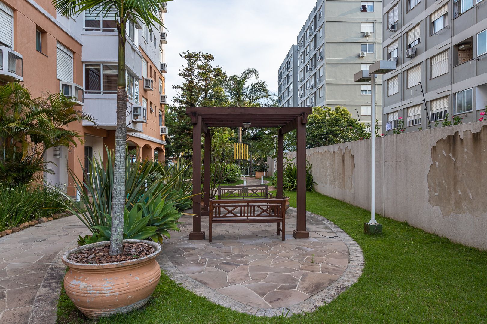 Apartamento de 3 dormitórios vaga e infra