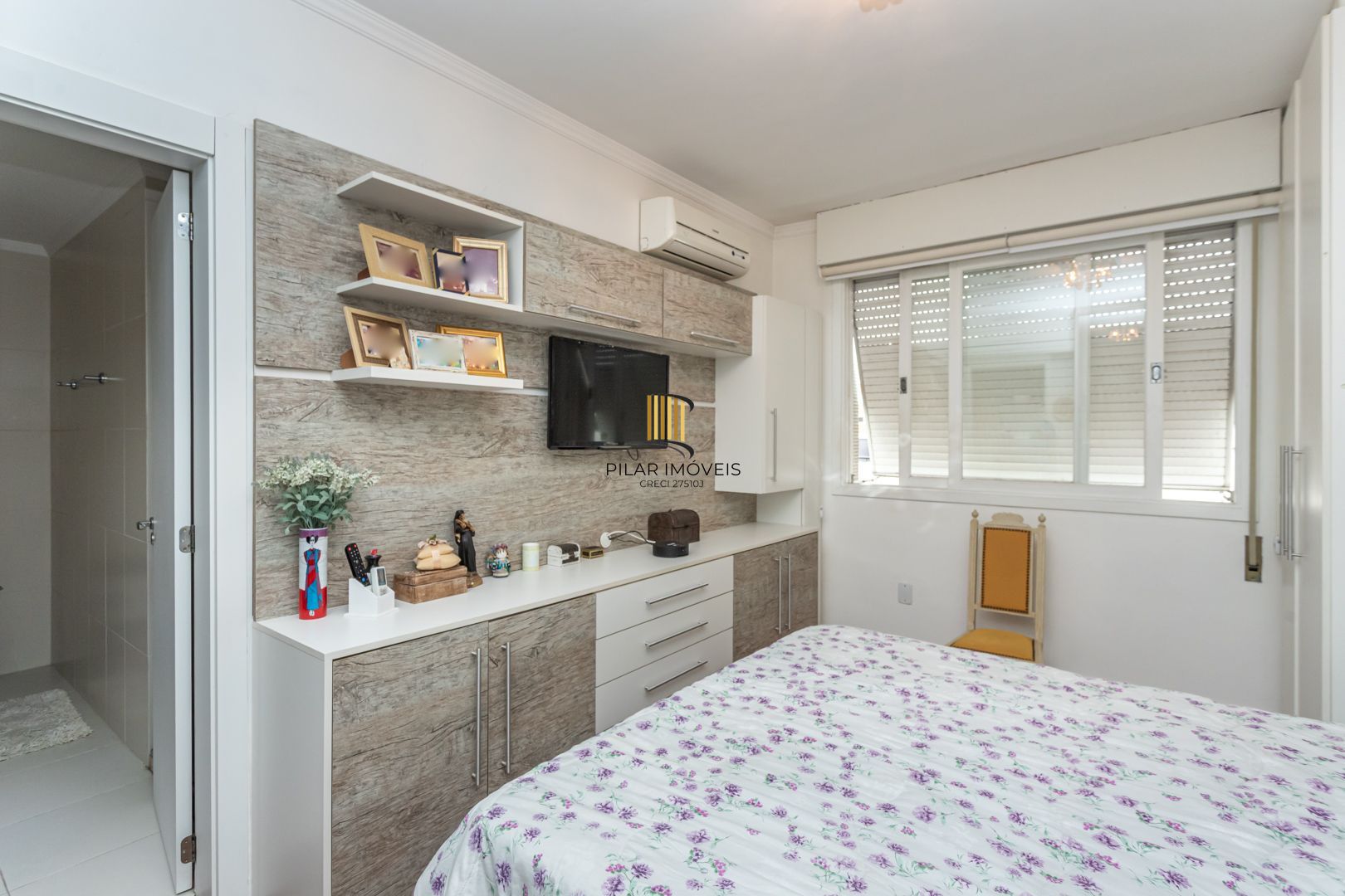 3 DORMITÓRIOS SEMI MOBILIADO NA CORTE REAL C/ELEVADOR E VAGA DE GARAGEM ESCRITURADA