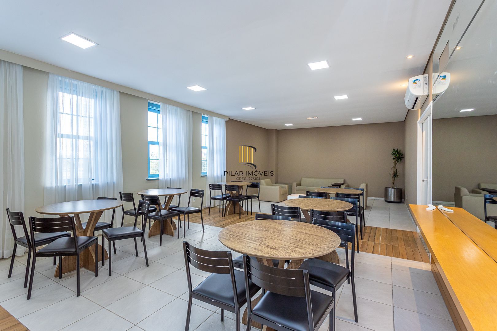 Apartamento no bairro Teresópolis de 3 dormitórios vaga infra