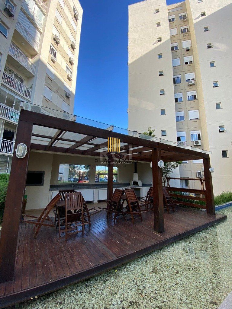 Apartamento de 2 dormitórios vaga e infra no bairro Camaquã