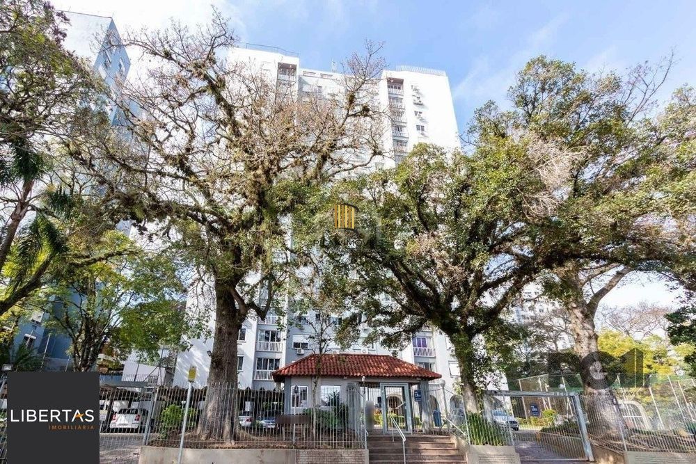 Apartamento no bairro Cristal de 2 dormitórios e vaga DESOCUPADO