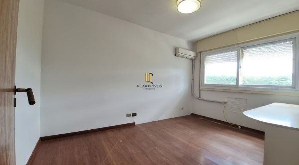 Apartamento na Cidade Baixa de 3 dormitórios e 1 vaga DESOCUPADO
