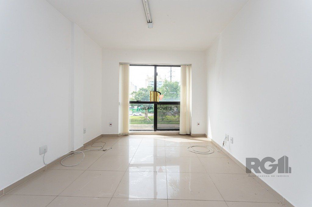 Sala comercial no Menino Deus