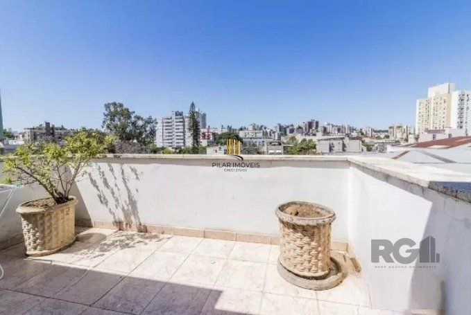 Cobertura no bairro Santo Antônio de 2 dormitórios e 2 vagas