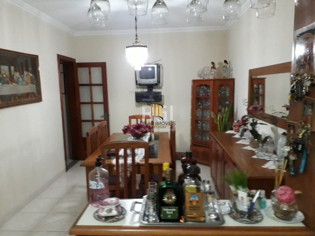 Casa para Venda - 197m², 3 dormitórios, 4 vagas - Sarandi