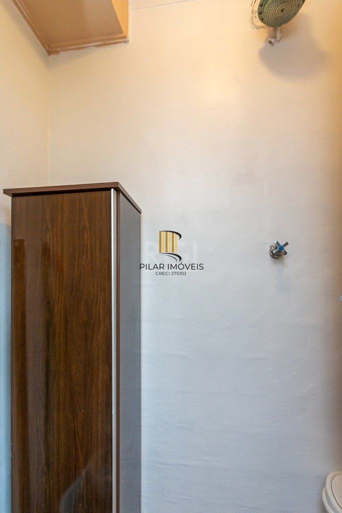 Apartamento de 03 dormitórios (01suíte), com vaga, no bairro São João, em Porto Alegre RS