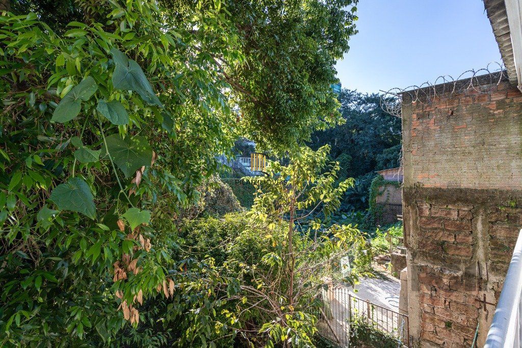 Casa sobrado no Jardim do Salso de 3 dormitórios