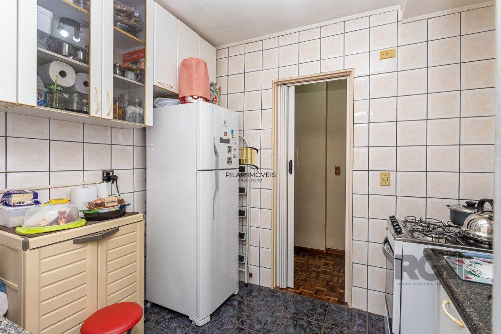 Apartamento de  2 dormitórios no Petrópolis térreo