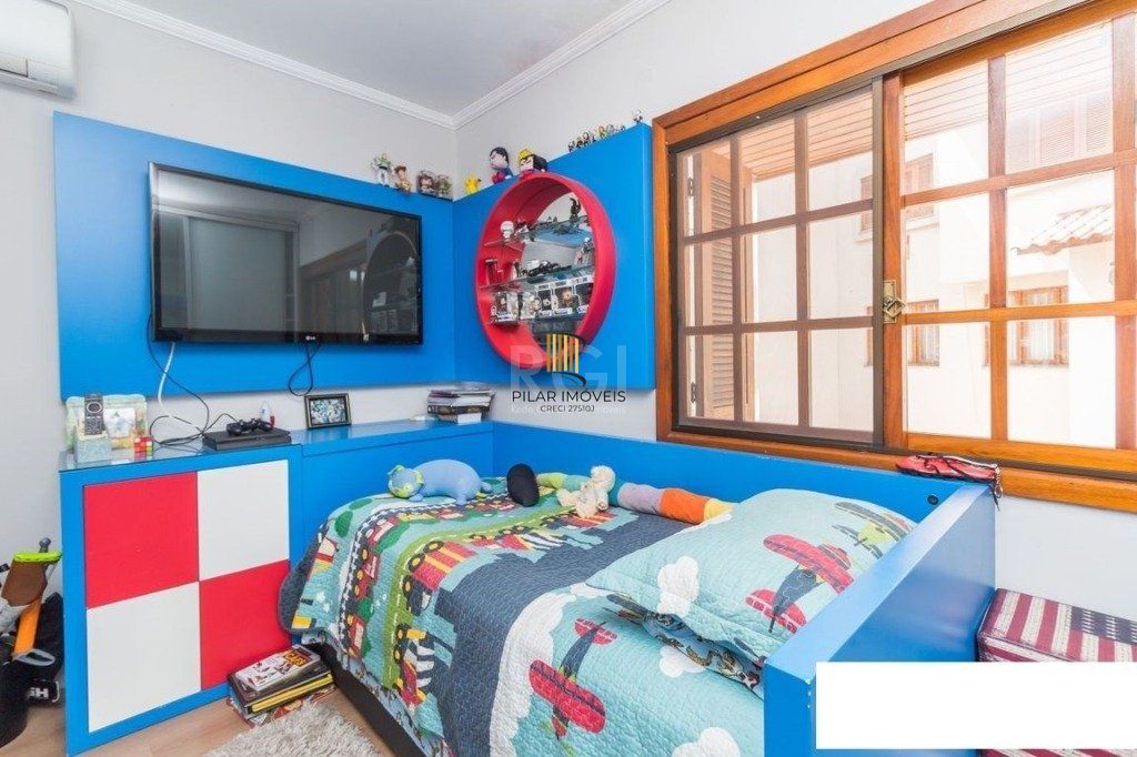 Casa Condominio para Venda - 240.5m², 3 dormitórios, sendo 1 suites, 3 vagas - Ipanema