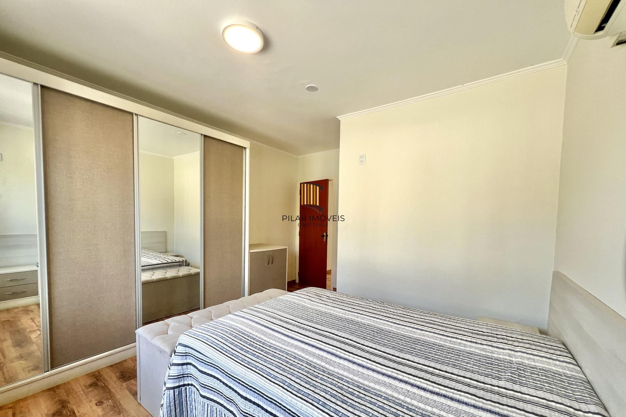 Casa 3 dormitórios no bairro Vila Ipiranga