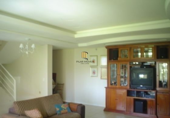 Casa sobrado no bairro Jardim Sabará de 3 dormitórios e 4 vagas