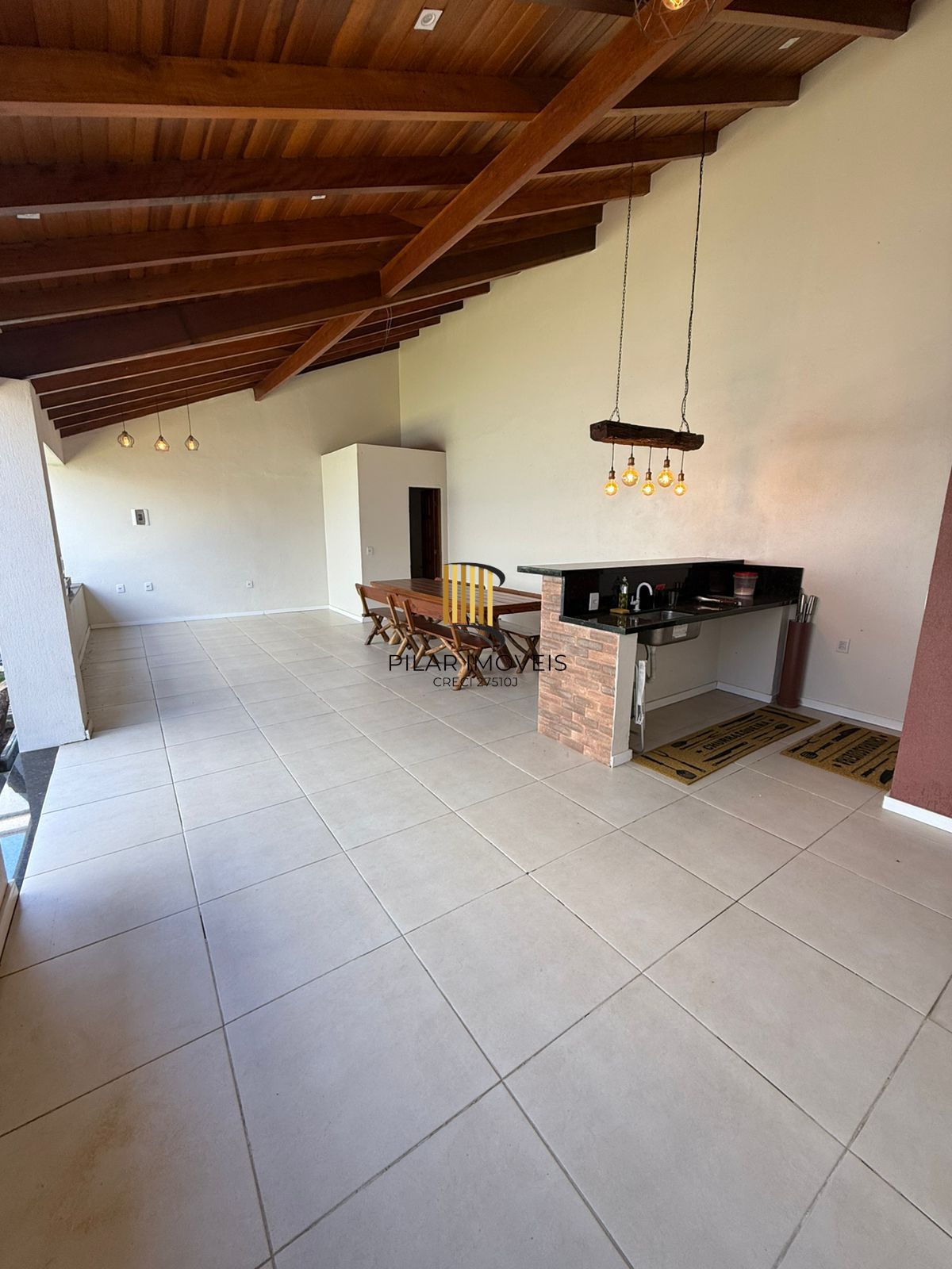 Casa 4 dormitórios no bairro Sumaré