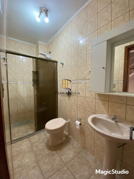 Casa com 3 quartos e 107m² à venda em Jardim Itu, Porto Alegre.