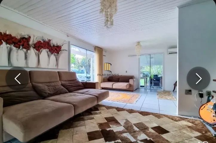 Casa 3 dormitórios no bairro Girassol