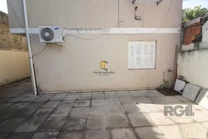 Casa em condomínio de 3 dormitórios e vaga no Partenon