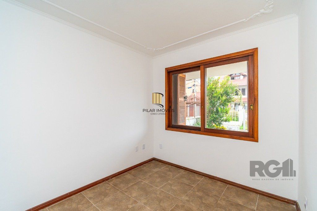Casa no Jardim Itu com 5 dormitórios e 2 vagas e piscina
