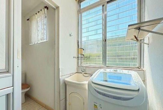 Apartamento no bairro Cristal de 3 dormitórios e vaga DESOCUPADO