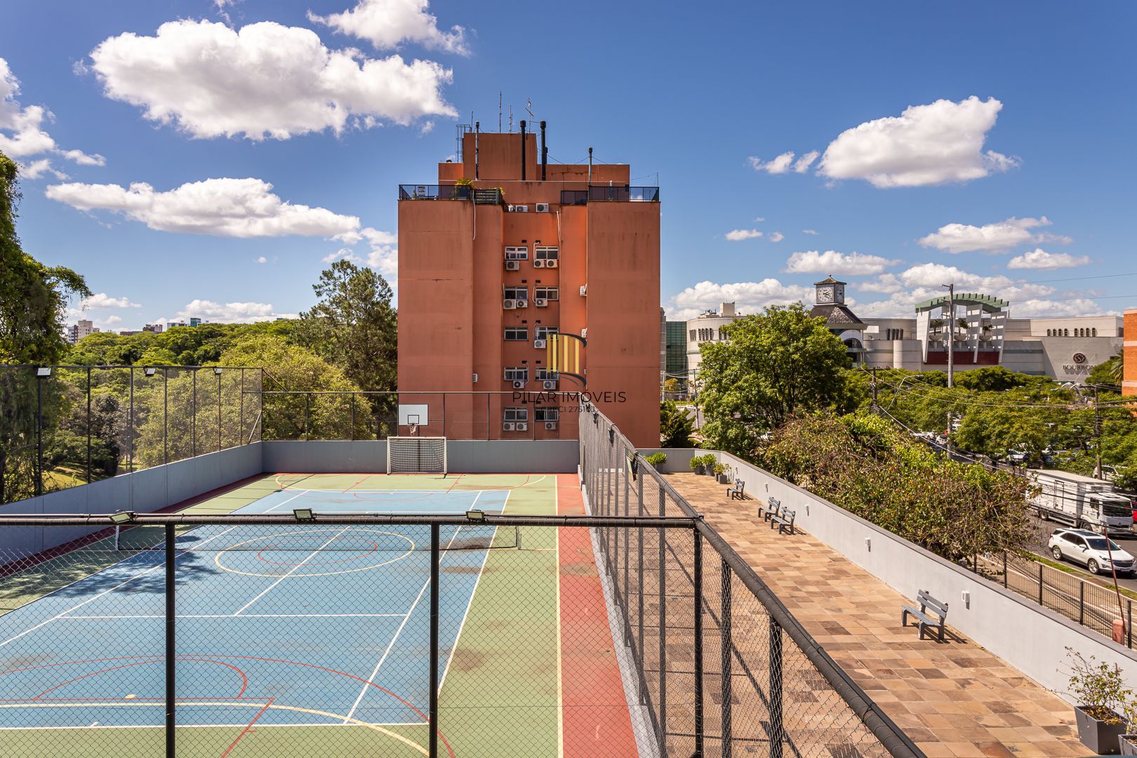 Apartamento de 2 dormitórios DESOCUPADO em frente do Iguatemi