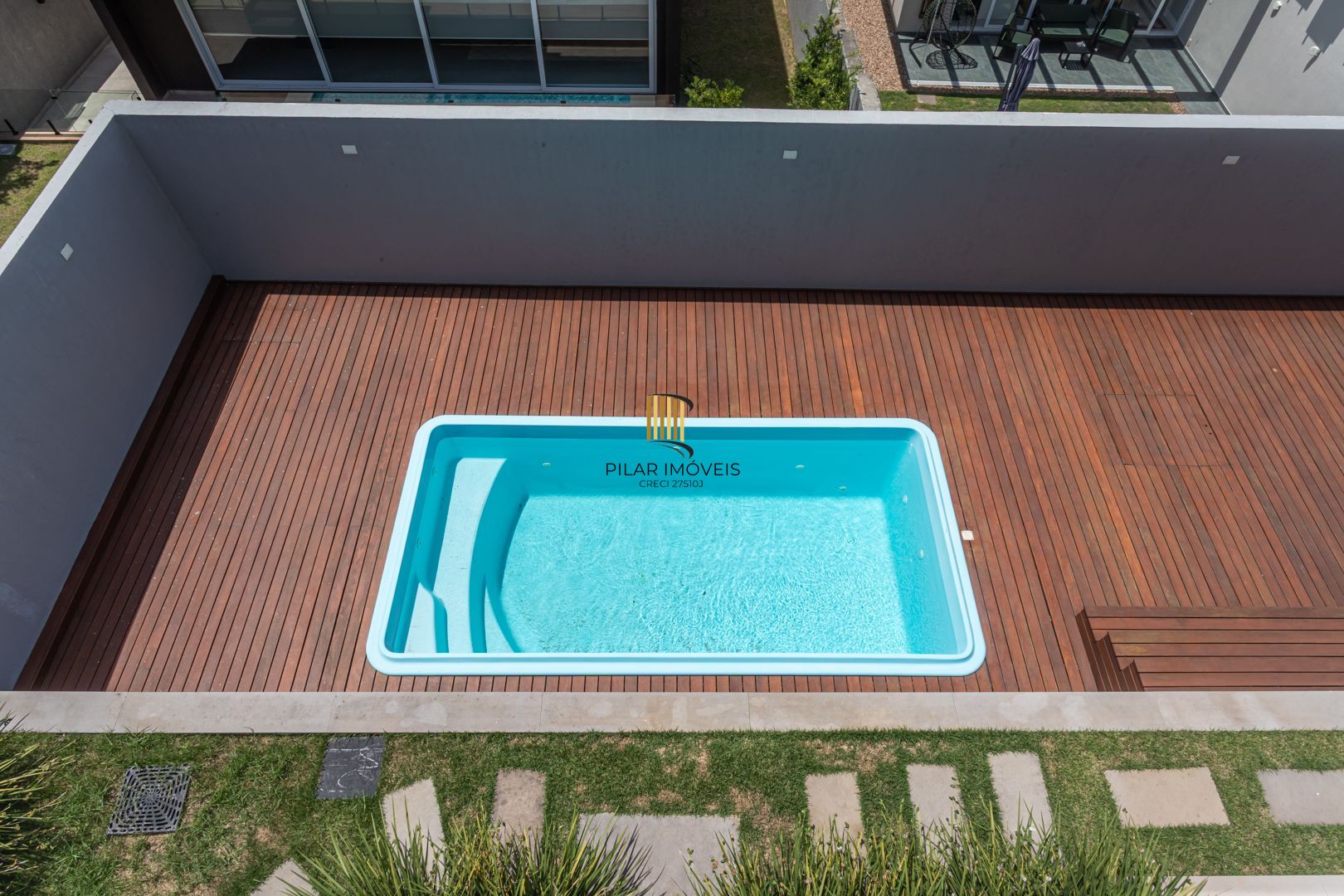 Casa de Condomínio 4 dormitórios no bairro Vila Nova