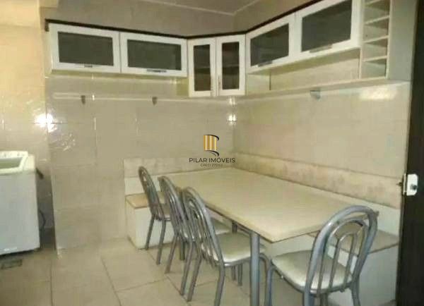 Apartamento no bairro Medianeira de 3 dormitórios DESOCUPADO