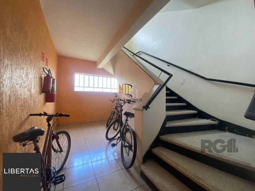 Apartamento de 2 dormitórios no bairro Santana