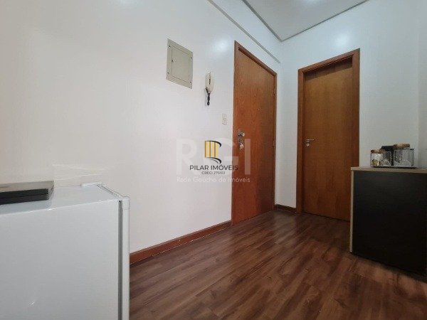 Conjunto / Sala comercial no Menino Deus