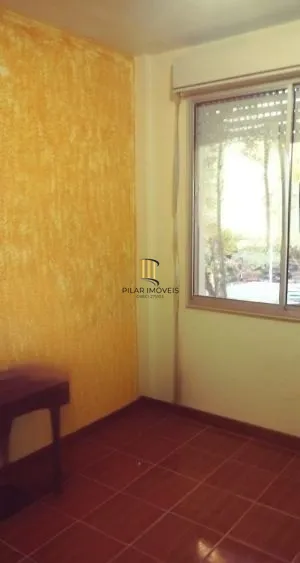 Apartamento no bairro Cristal de 2 dormitórios e vaga rotativa