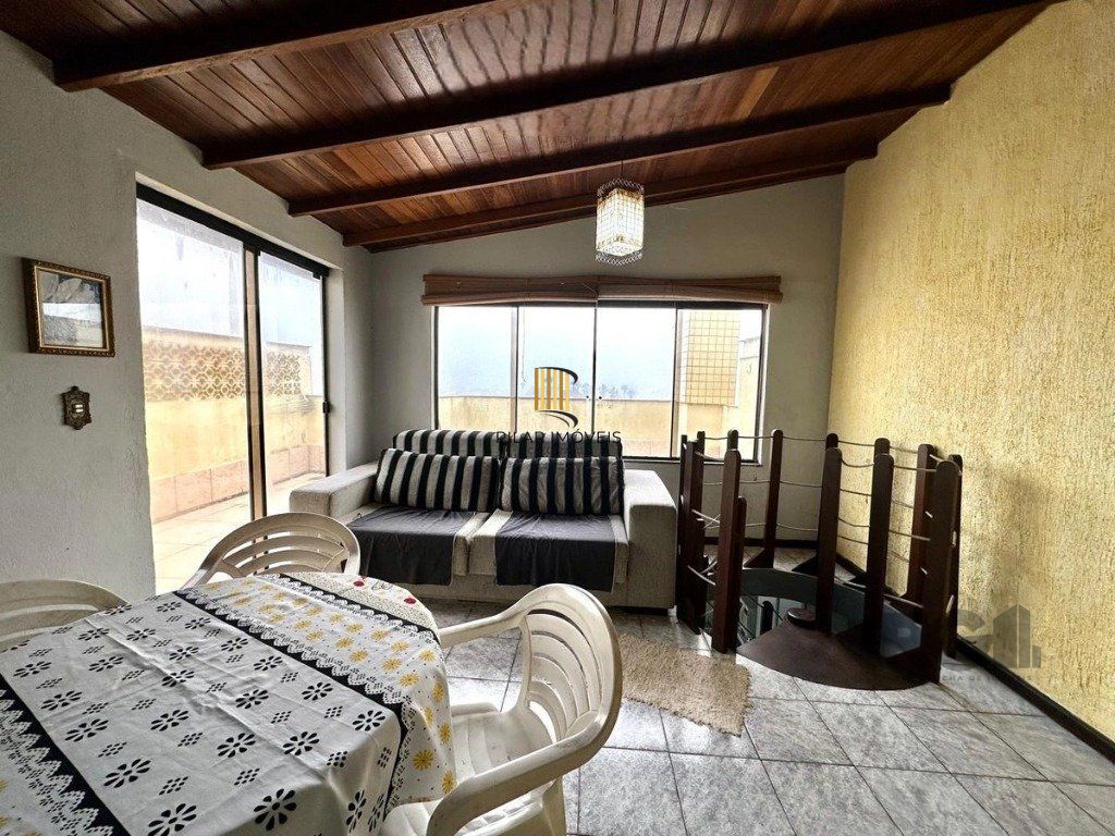 Cobertura 2 dorm. com garagem, elevador Centro de Tramandaí
