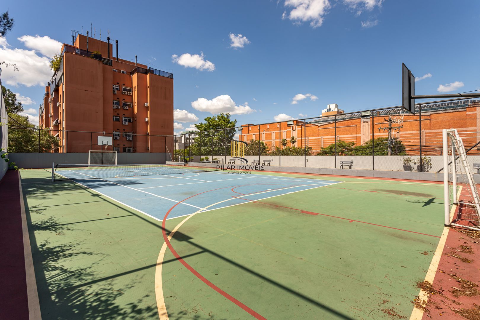 Apartamento de 2 dormitórios DESOCUPADO em frente do Iguatemi