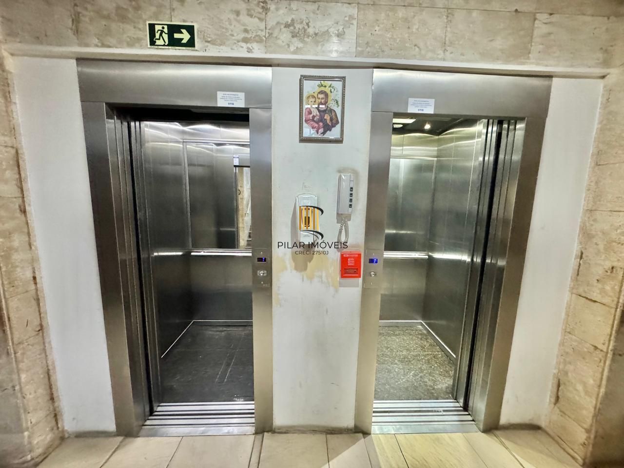 Apartamento no Centro de 3 dormitórios DESOCUPADO