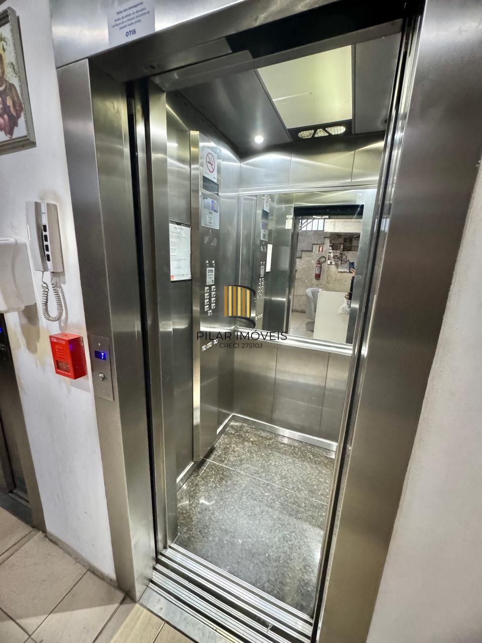 Apartamento no Centro de 3 dormitórios DESOCUPADO